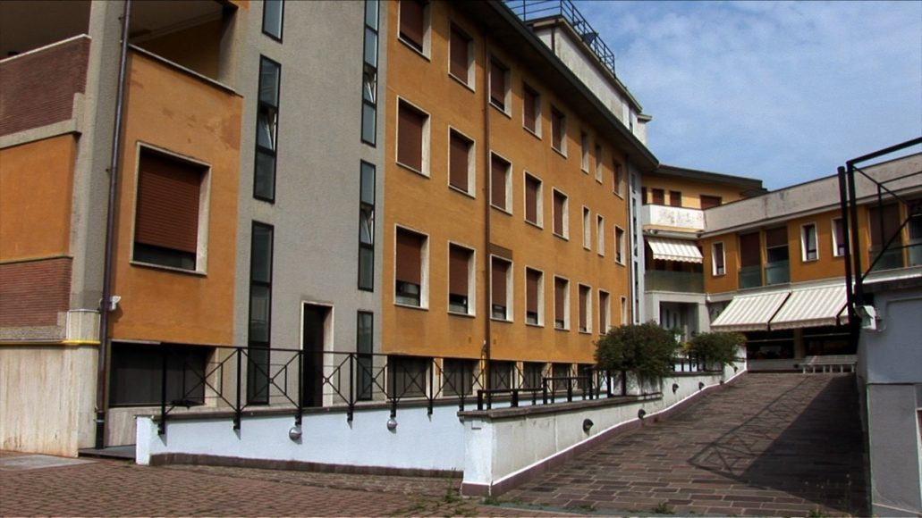 L' AMORE AL CENTRO: suor Corona