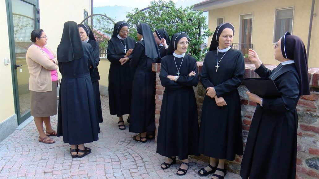 L' AMORE AL CENTRO: madre Mariapaola De Santi