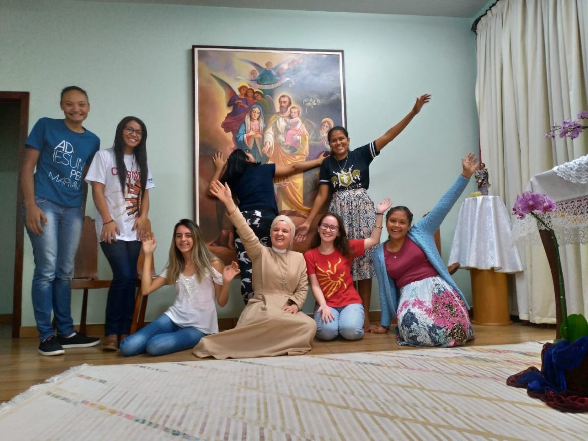 Dicembre 2019: Esperienza comunitaria di giovani in Brasile - LAVORO